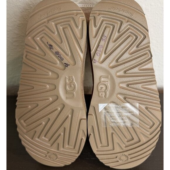 UGG CLASSIC MINI ZIPPER TAPE LOGO CHESTNUT SUEDE- YOUTH BOOT SIZE 4 - NWOB - Picture 13 of 14